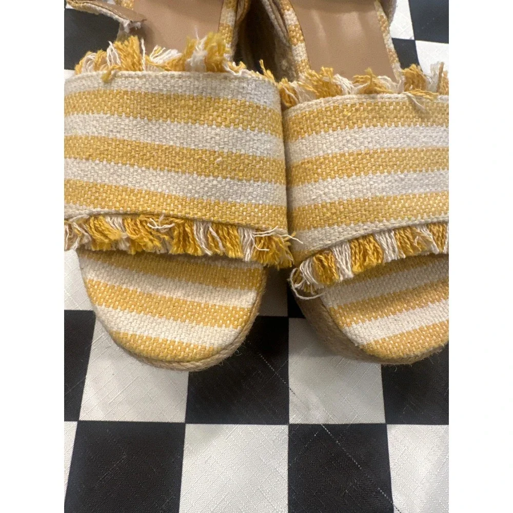 Qupid Womens Yellow White Striped Fringe Espadrille Platform Wedge Sandals 10